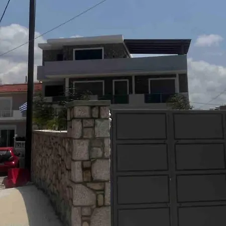 Odyssea Front Apartmán