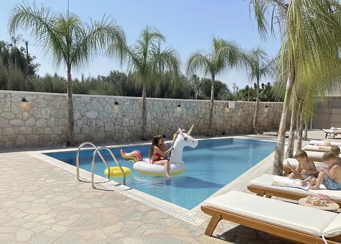 Odyssea Front Kremasti (Rhodes)